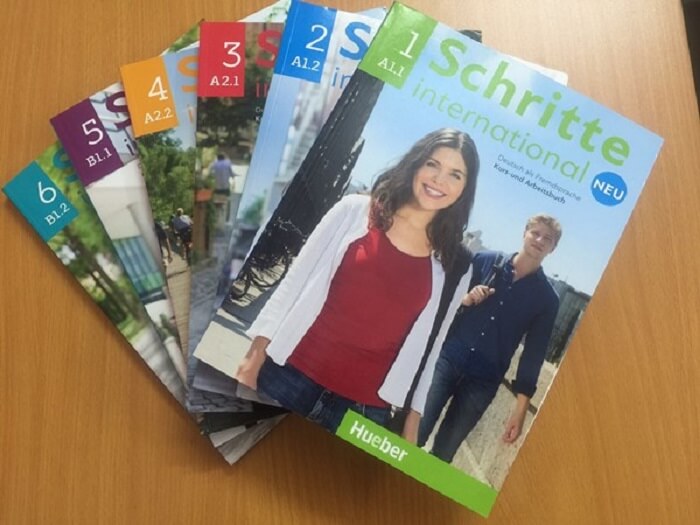 Sách, giáo trình là kho tài liệu tiếng Đức vô cũng hữu ích cho học viên